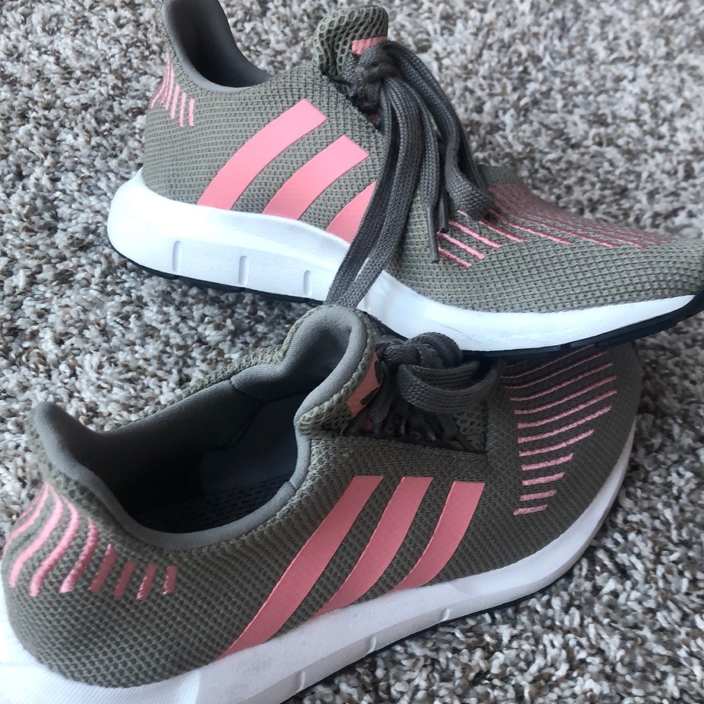 Adidas tennis shoes
